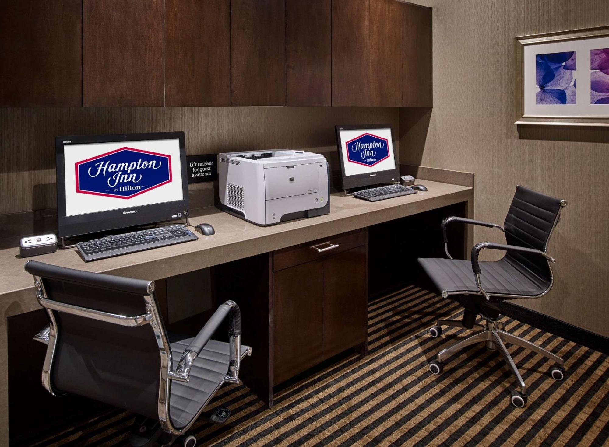 Hampton Inn By Hilton Тіммінс Екстер'єр фото